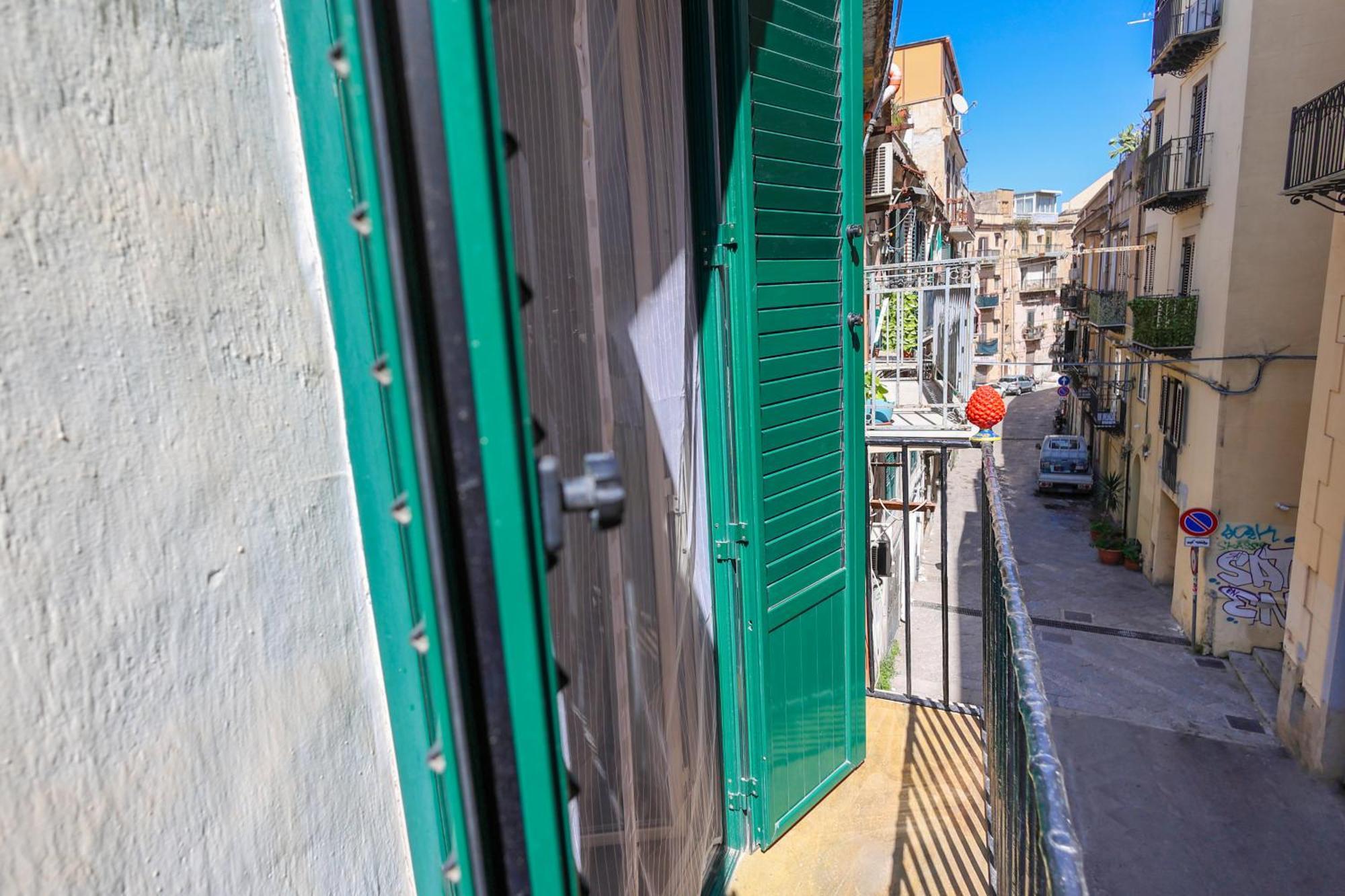 Il Bel Canto Appartamento In Centro Storico Palermo Bagian luar foto